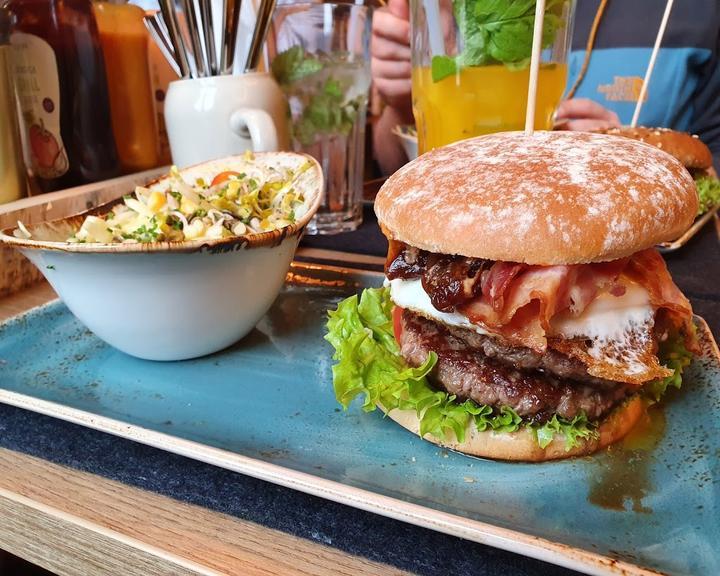 HANS IM GLUECK Burgergrill & Bar